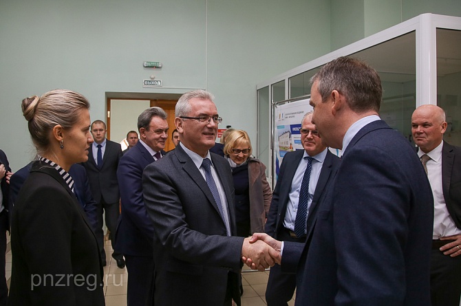 Губернатор провёл рабочую встречу с владельцем группы компаний «Авиаген»