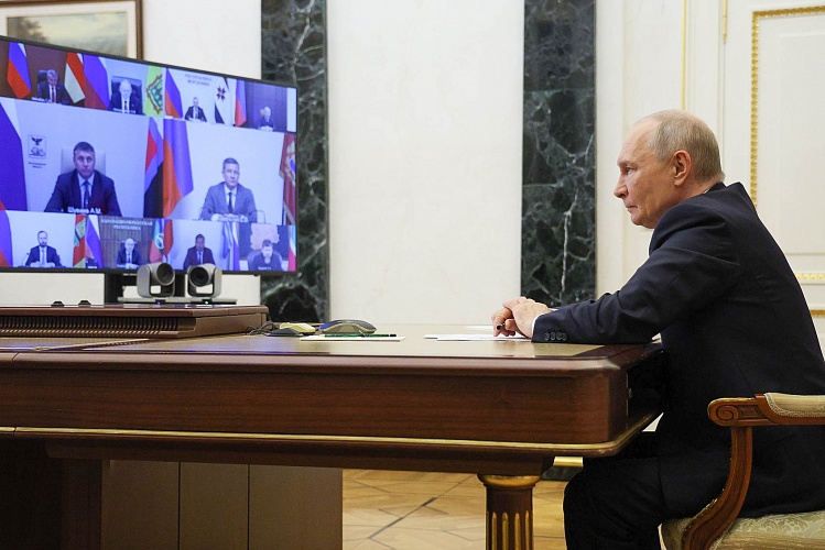 Олег Мельниченко принял участие во встрече Владимира Путина с избранными главами регионов